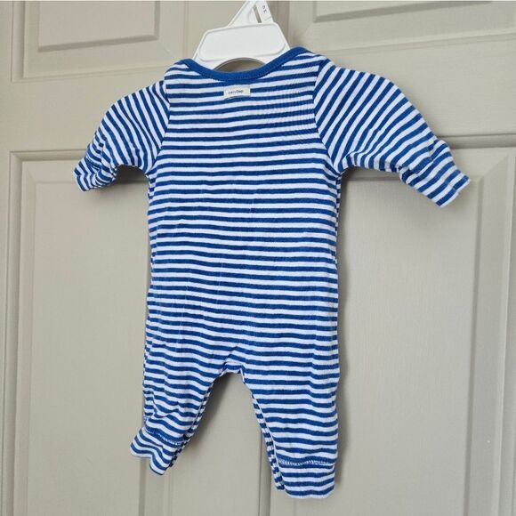 2/$15 Baby GAP Newborn striped Sleeper / One Piece / Romper - Picture 3 of 4
